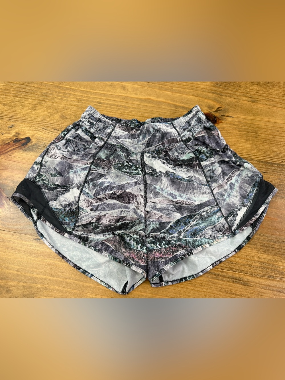 Lululemon HR Hotty Hot Shorts Multicolor